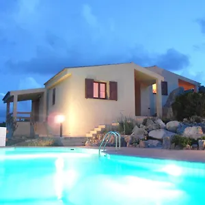 Con Piscina Ferienhaus